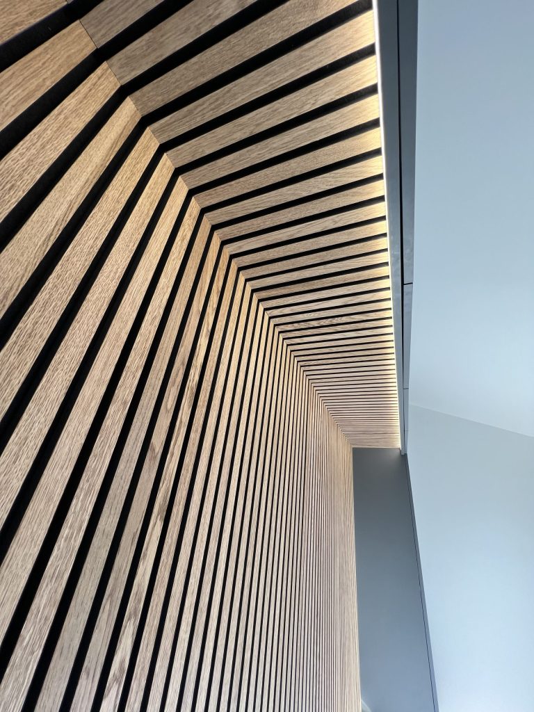Pont de lit bois chambre renovation SRT (2)